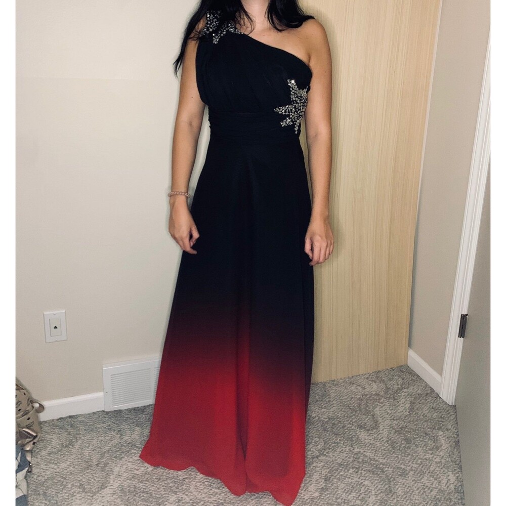 Red and Black Off-The-Shoulder Prom Dress - Size 0